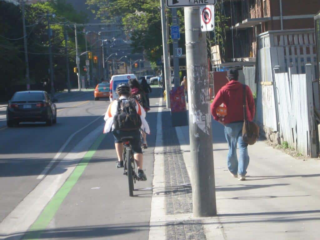 Bicycle commuting in Toronto