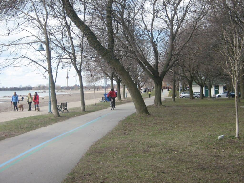 Toronto Reaches Waterfront cycling